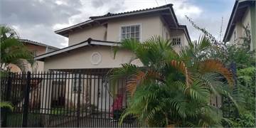Casa en Venta o Alquiler Cercada en Panama, Villa Zaita con portón eléctrico accesar al residencial